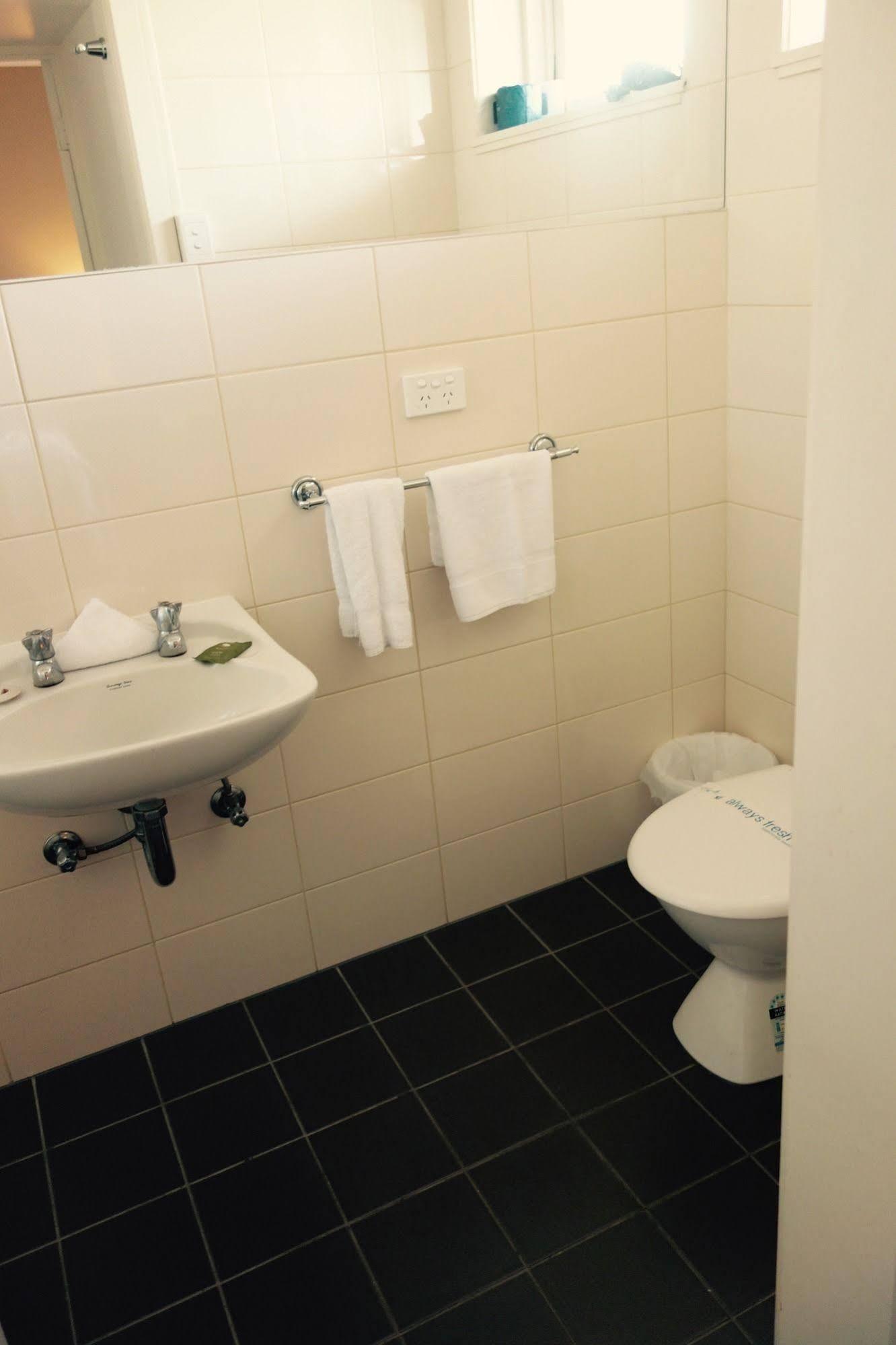 Dorset Gardens Hotel Croydon Ngoại thất bức ảnh