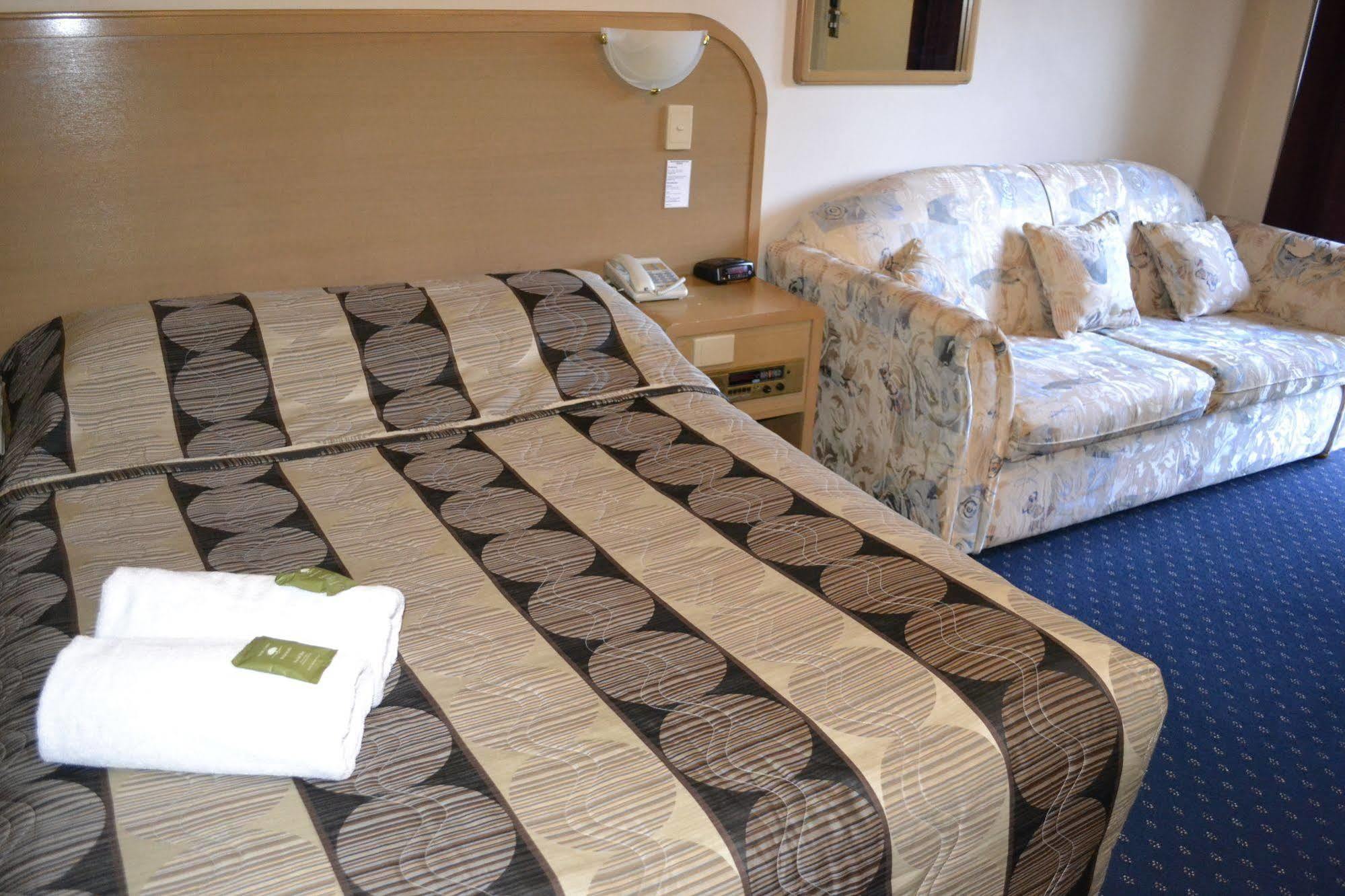 Dorset Gardens Hotel Croydon Ngoại thất bức ảnh